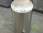 室內(nèi)圓柱形腳踏式不銹鋼垃圾桶