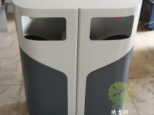 室外側(cè)開(kāi)門(mén)鋼制分類(lèi)垃圾桶