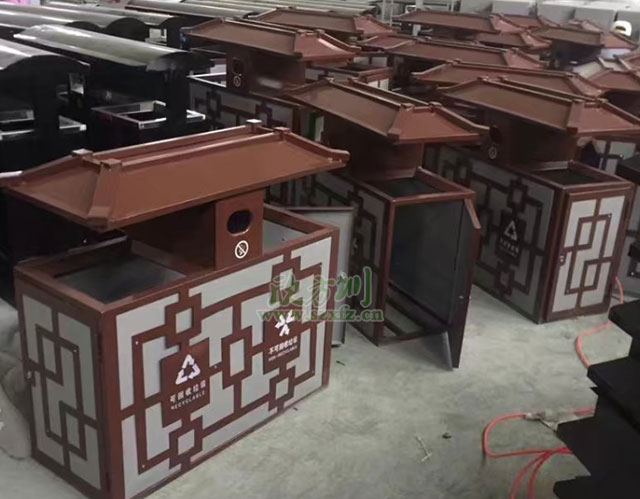 古典戶外垃圾桶更適合桂林古城文化氣息 古典戶外垃圾桶更適合桂林古城文化氣息