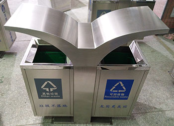 戶外市政環(huán)衛(wèi)不銹鋼雙分類垃圾箱主圖