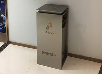 商場(chǎng)電梯口方形不銹鋼垃圾桶主圖