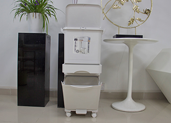 家用日式帶滑輪分類(lèi)塑料垃圾桶主圖