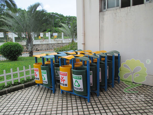 玻璃鋼戶外垃圾箱圖片 玻璃鋼戶外垃圾箱圖片