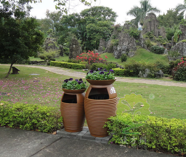 景區(qū)玻璃鋼花盆垃圾桶圖片