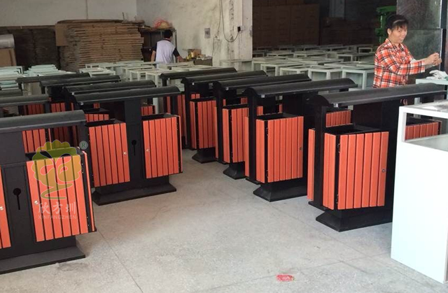 物業(yè)戶(hù)外分類(lèi)鋼木垃圾箱 物業(yè)戶(hù)外分類(lèi)鋼木垃圾箱