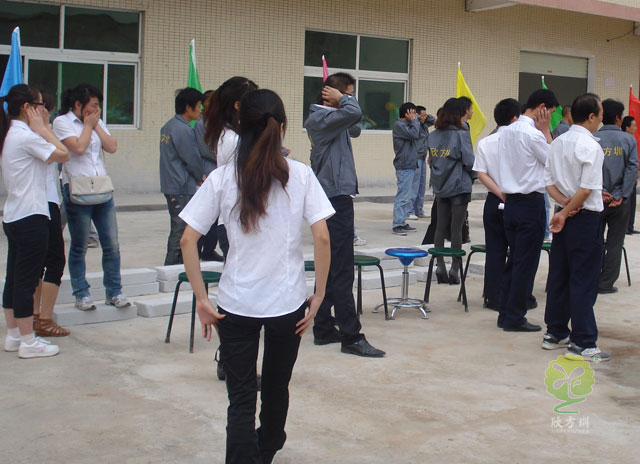 垃圾桶廠家員工組織活動圖